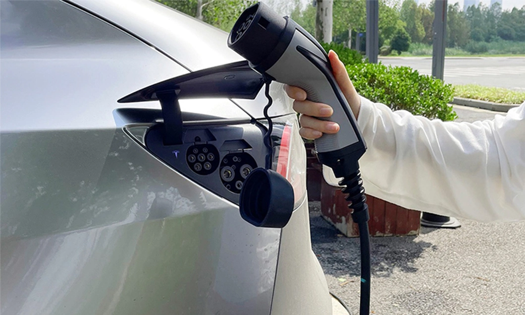 Factory Price 3.5kw Electric Car Charging Station EV Charging Gun with LED Screen AC EV Portable Charger