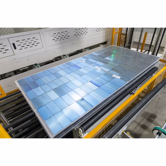 700W 690W 680W Halbzelle Günstiger Preis Monokristallines Solar-PV-Modul Ganzes Solarpanel für Solarenergiesystem